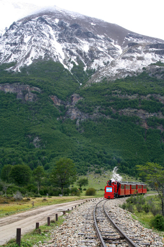 The train of the End of the World, in Ushuaia (Argentina), is coming