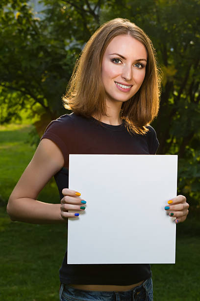 istock Happy smiling girl 462433999