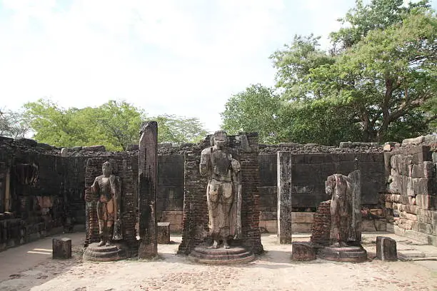 Photo of Hatadage in Polonnaruwa, Sri Lanka