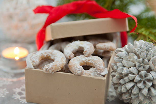 istock Fresh Vanilla Cookies With Powdered Sugar For Christmas 462480159
