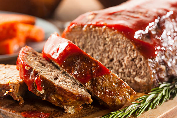 istock Homemade Ground Beef Meatloaf 462490575