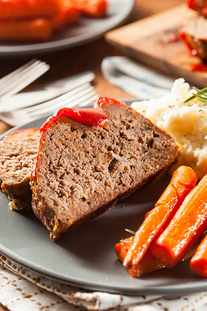 istock Homemade Ground Beef Meatloaf 462490609