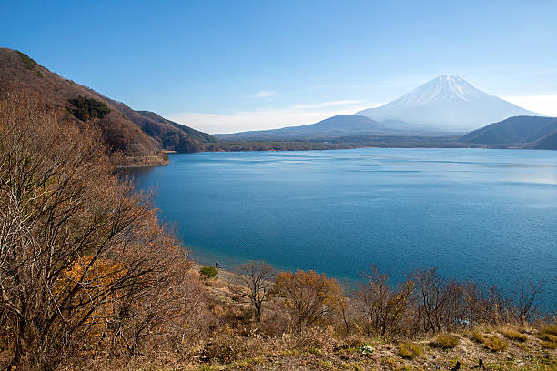 istock fujisan with Motosu lake 462498937