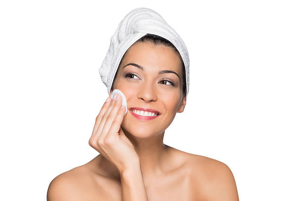 istock Beautiful Woman Removing Make-Up 462501439
