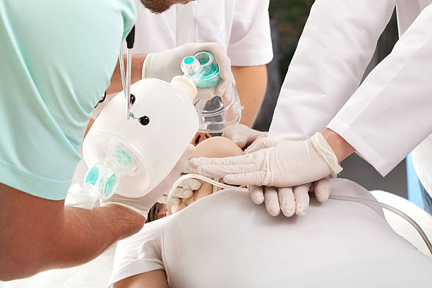 istock Cardiopulmonary resuscitation breathing 462502169