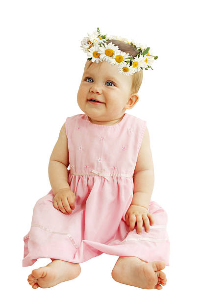 istock Girl in a wreath 462509465