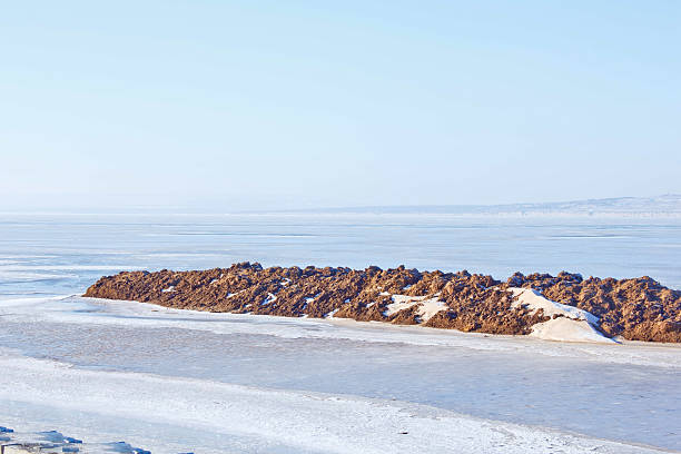 istock arctic coast of antarctica  ocean water ice 462511611