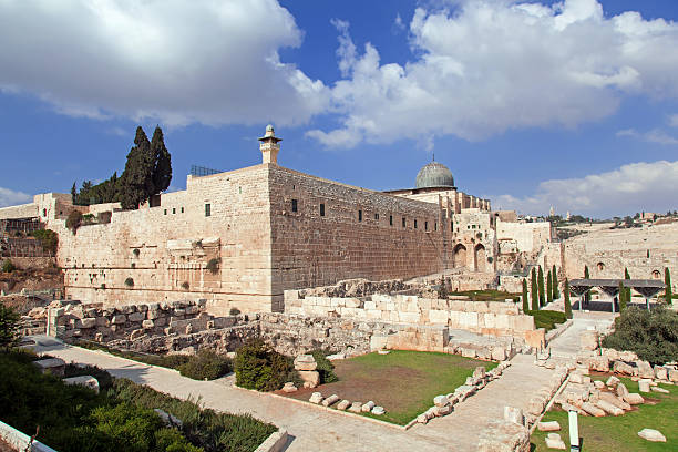 istock Israel. The Old City of Jerusalem 462528443
