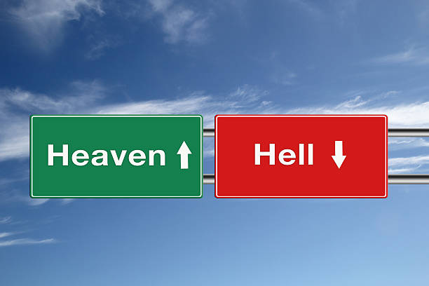 niebo to hell znak drogowy. - heaven hell road sign sign zdjęcia i obrazy z banku zdjęć