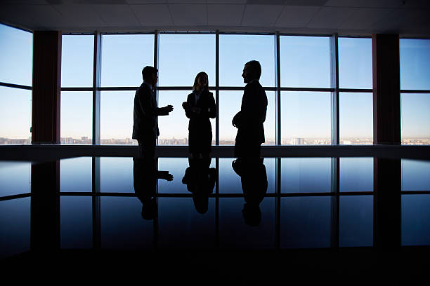 istock Outlines of colleagues 462555619