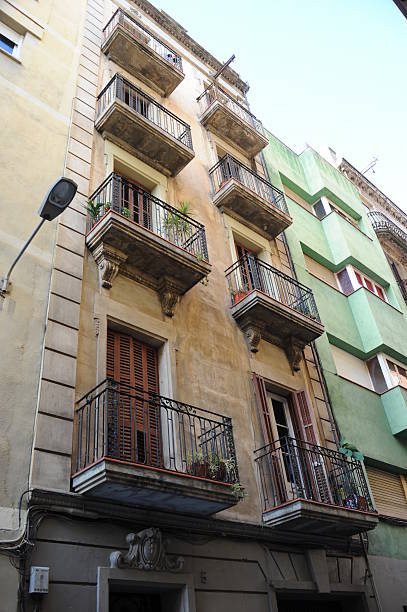 istock SPAIN - FACADES IN BARCELONA 462577073