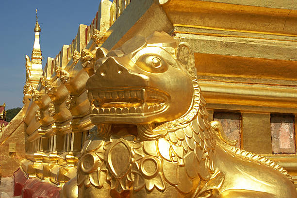 istock Shwezigon Pagoda, Bagan, Myanmar 462579447