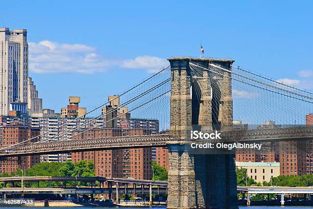 Ponte Di Brooklyn New York - Fotografie stock e altre immagini di Acqua - Acqua, Albero, Ambientazione esterna
