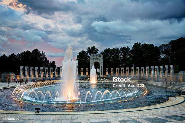 World War Ii Memorial In Washington Dc At Sunset Stock Photo - Download Image Now - National World War II Memorial, Washington DC, War Memorial