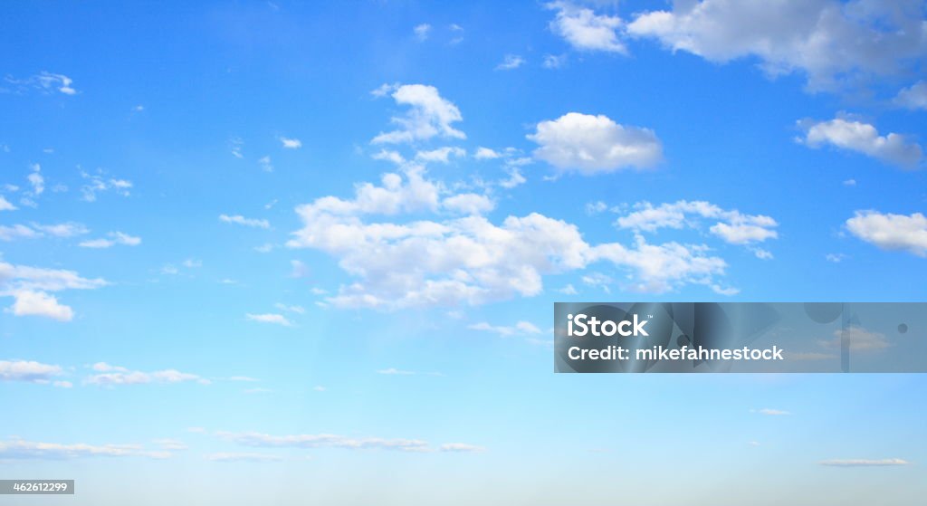 Понедельник небесно-голу�бой - Стоковые фото Атмосфера - Понятия роялти-фри