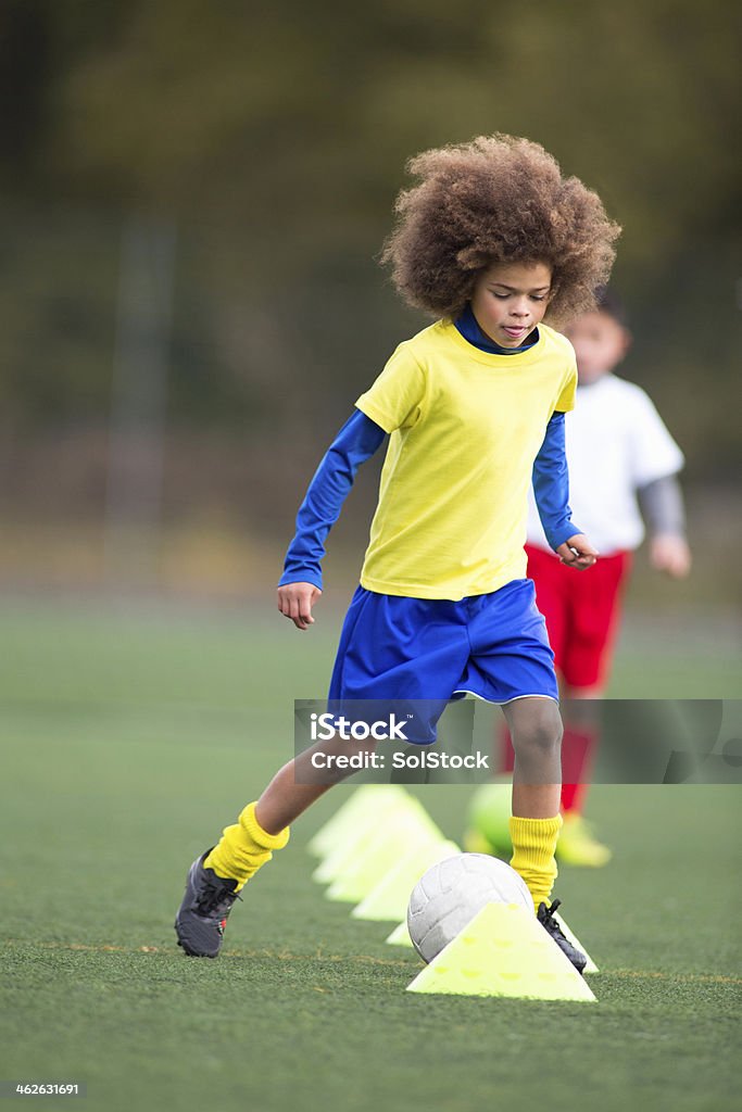 Allenamento di calcio - Foto stock royalty-free di 8-9 anni