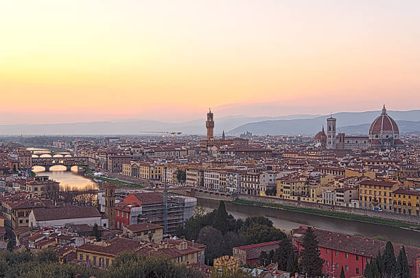 istock Beautiful sunset over the river Arno in Florence, Italy, 462654363