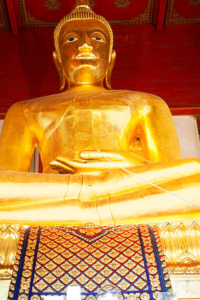 istock Golden buddha of Wat Thanon Si Sanphet 462671607