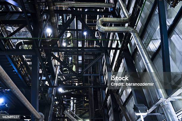 Interior Da Planta De - Fotografias de stock e mais imagens de Central de Energia Geotérmica - Central de Energia Geotérmica, Tubo, Abstrato