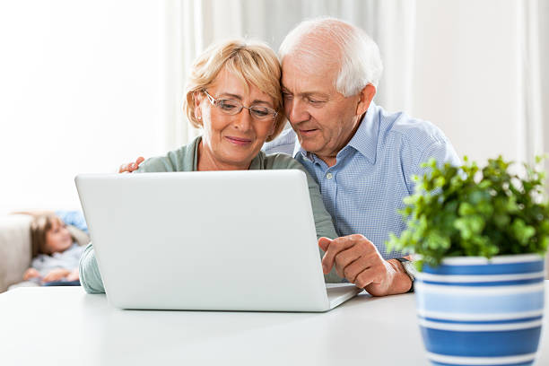istock Senior couple with laptop 462720771