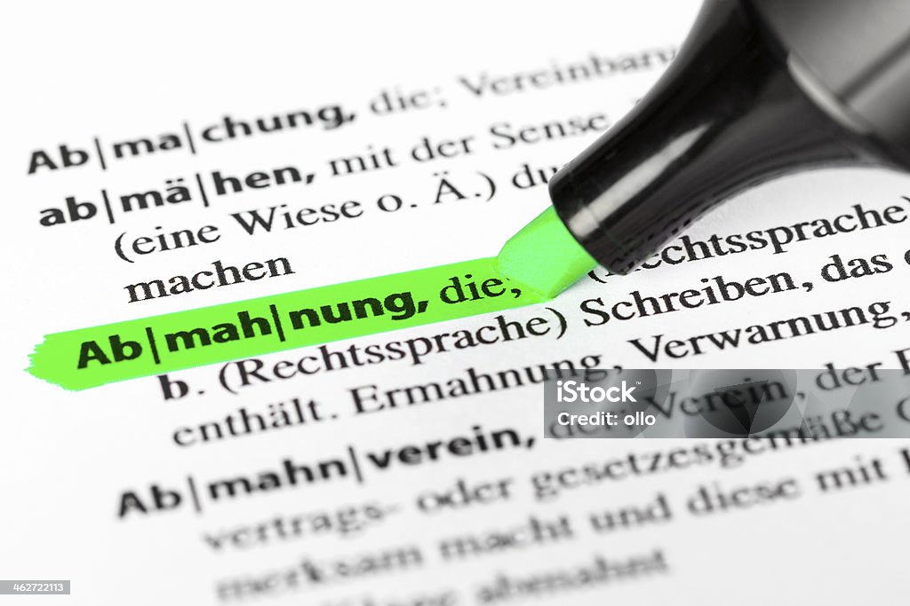 Dizionario di tedesco testo-Abmahnung/provvedimento - Foto stock royalty-free di Avvocato