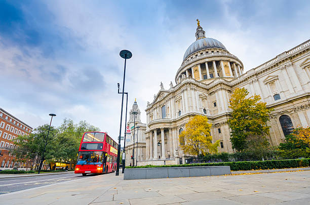 istock Red bus stop at Saint Paul's Cathedral, London, England 462785789