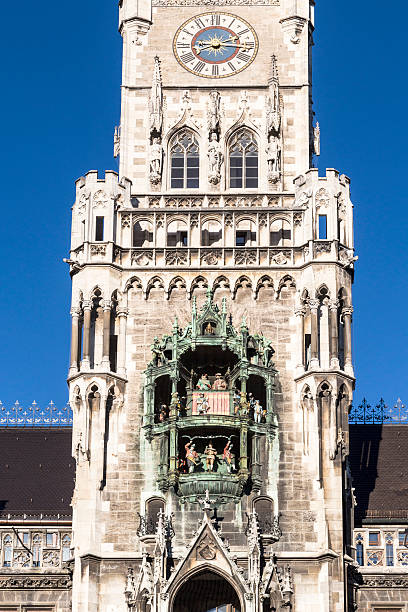 istock Glockenspiel on the Munich city hall 462810427