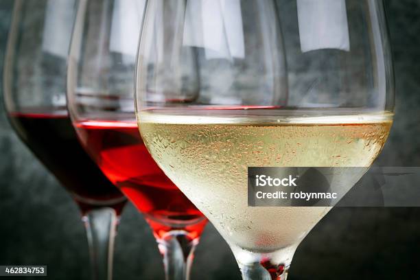 ホワイトローズレッドワイン - ワインのストックフォトや画像を多数ご用意 - ワイン, 白ワイン, グラス