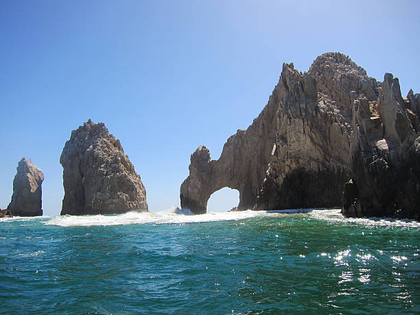 istock The Arch of Cabo San Lucas 462871397