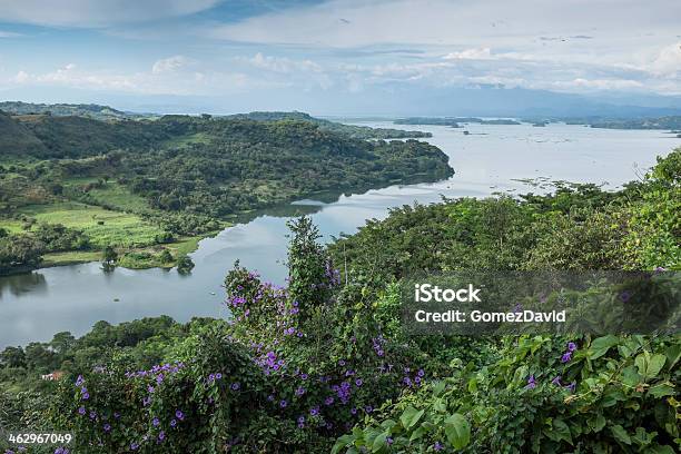 Widok Na Jezioro Suchitlan El Salvador - zdjęcia stockowe i więcej obrazów Ameryka Środkowa - Ameryka Środkowa, Bez ludzi, Chmura
