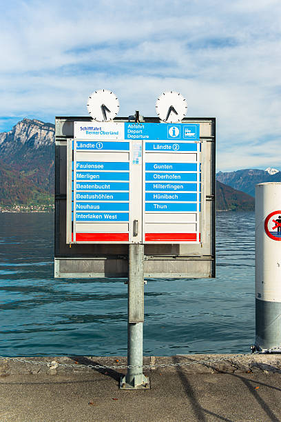 トゥーン湖のベルナーアルプス,switzerland - nautical vessel sailboat interlaken switzerland ストックフォトと画像