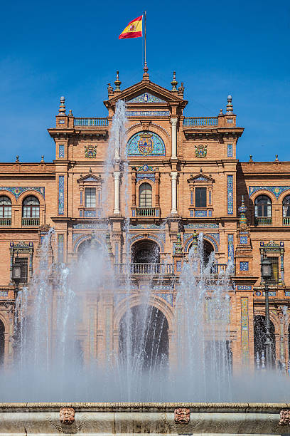 plaza de españa in sevilla - seville sevilla fountain palacio espanol stock-fotos und bilder