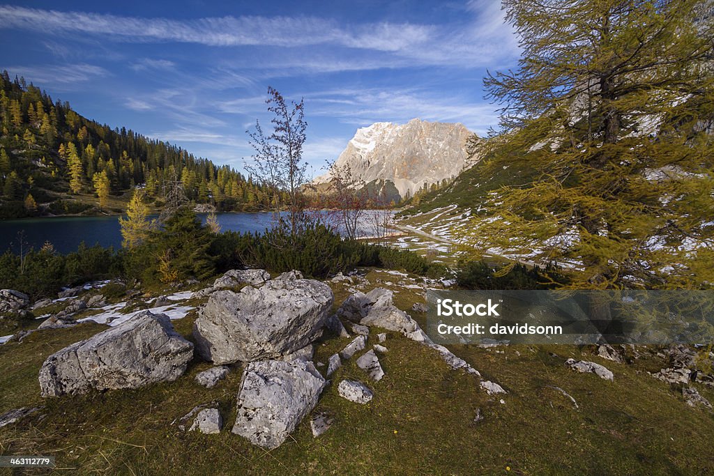 Seebensee con Zugspitze - Foto de stock de Agua libre de derechos