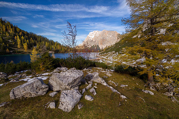 seebensee con zugspitze - austria mountain panoramic ehrwald fotografías e imágenes de stock