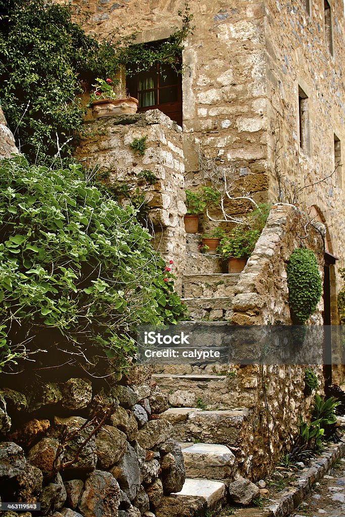 Maisons grecques ville forteresse-Monemvasia - Photo de Abri de plage libre de droits