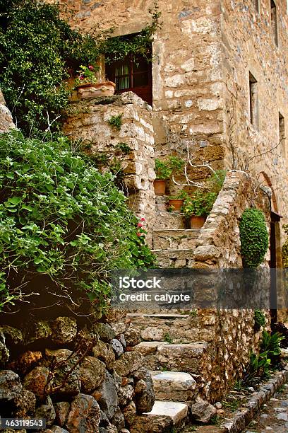 Photo libre de droit de Maisons Grecques Ville Forteressemonemvasia banque d'images et plus d'images libres de droit de Abri de plage - Abri de plage, Art primitif, Besoin