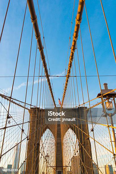 Puente De Brooklyn Nueva York Estados Unidos Foto de stock y más banco de imágenes de Acero - Acero, Aire libre, Alambre