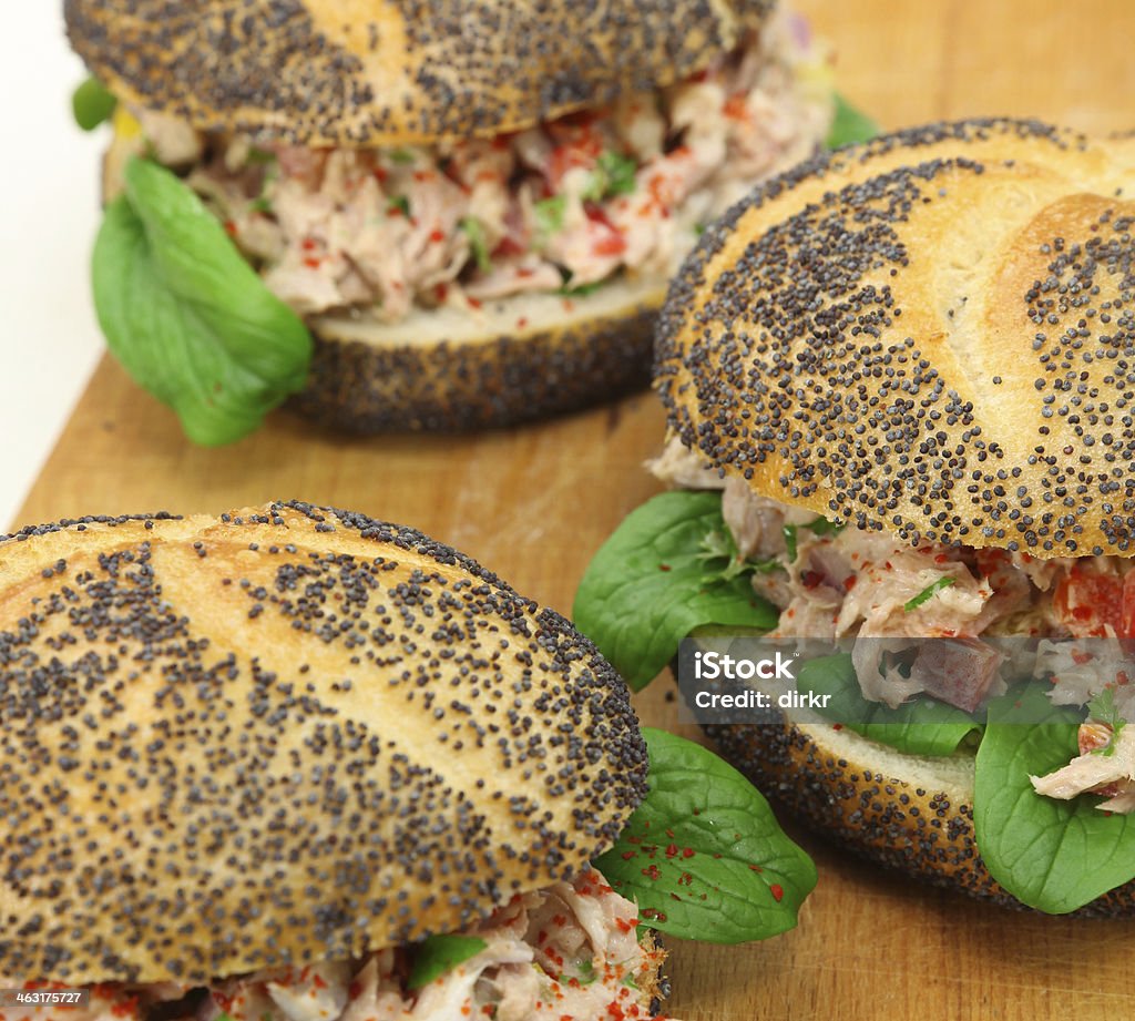 Sanduíches com Salada de Atum - Royalty-free Alface Foto de stock