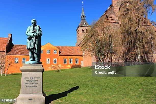 Hans Christian Andersen Na Sua Casa Da Cidade De Odense - Fotografias de stock e mais imagens de Hans Christian Andersen