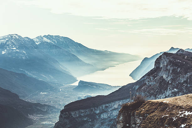 istock Beautiful Lake Landscape 463215485