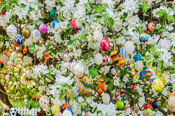 istock Colorful handmade Eastereggs on an apple tree 463226973