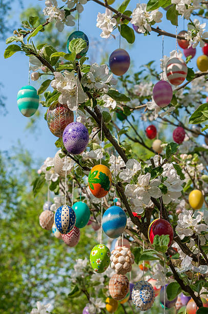 istock Colorful handmade Eastereggs on an apple tree 463226975