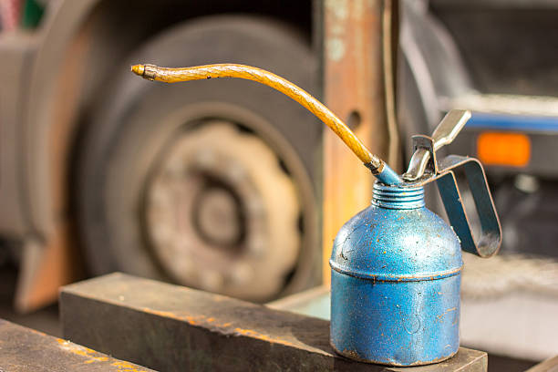 istock Old oil can in the garage 463239179