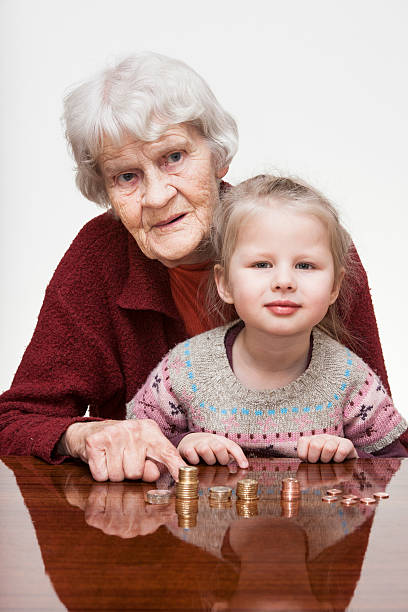 apprentissage finances de - granddoughter photos et images de collection