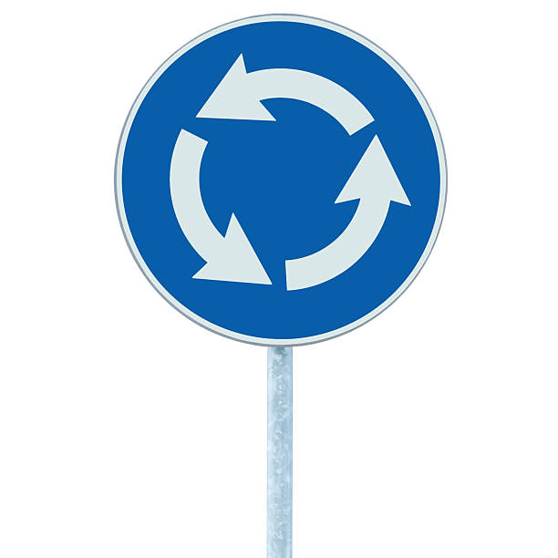 кольцевой перекресток знак дорожного движения, синий, белый изолированных стрелки вправо - infinity circle traffic circle sign стоковые фото и изображения