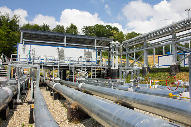 istock electric power station, outside 463295965