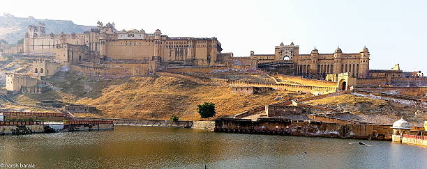 istock amer fort jaipur, india 463336121