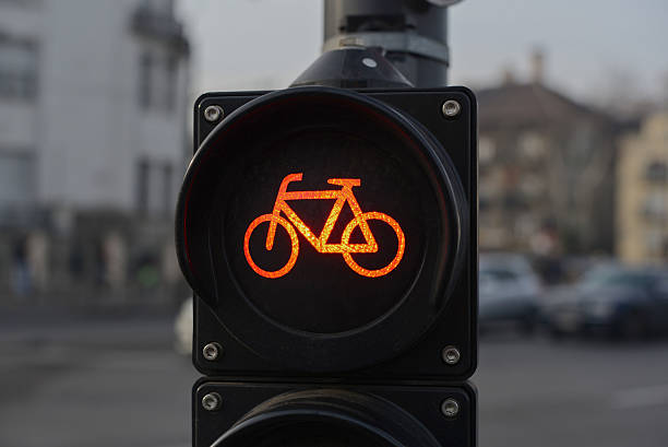 istock Red traffic light with bicycle special for cyclers 463360891