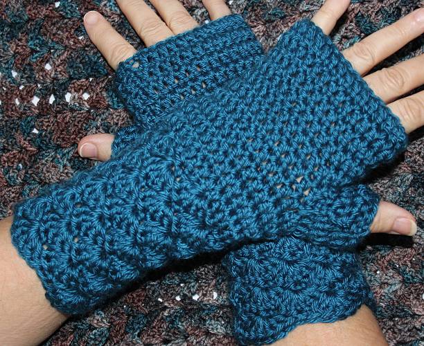 istock Teal Blue Crochet Fingerless Glove Mittens 463364435