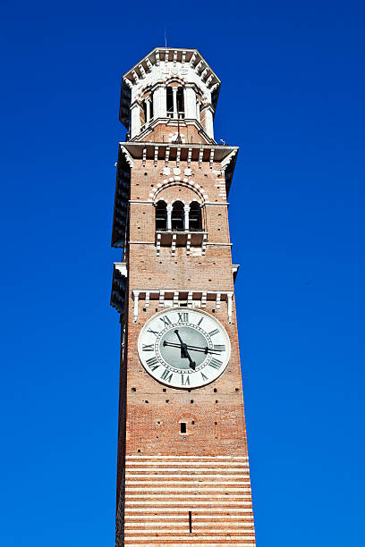 istock Torre dei Lamberti, Verona, Italy 463374799